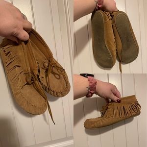 Size 11 moccasin with fringe!